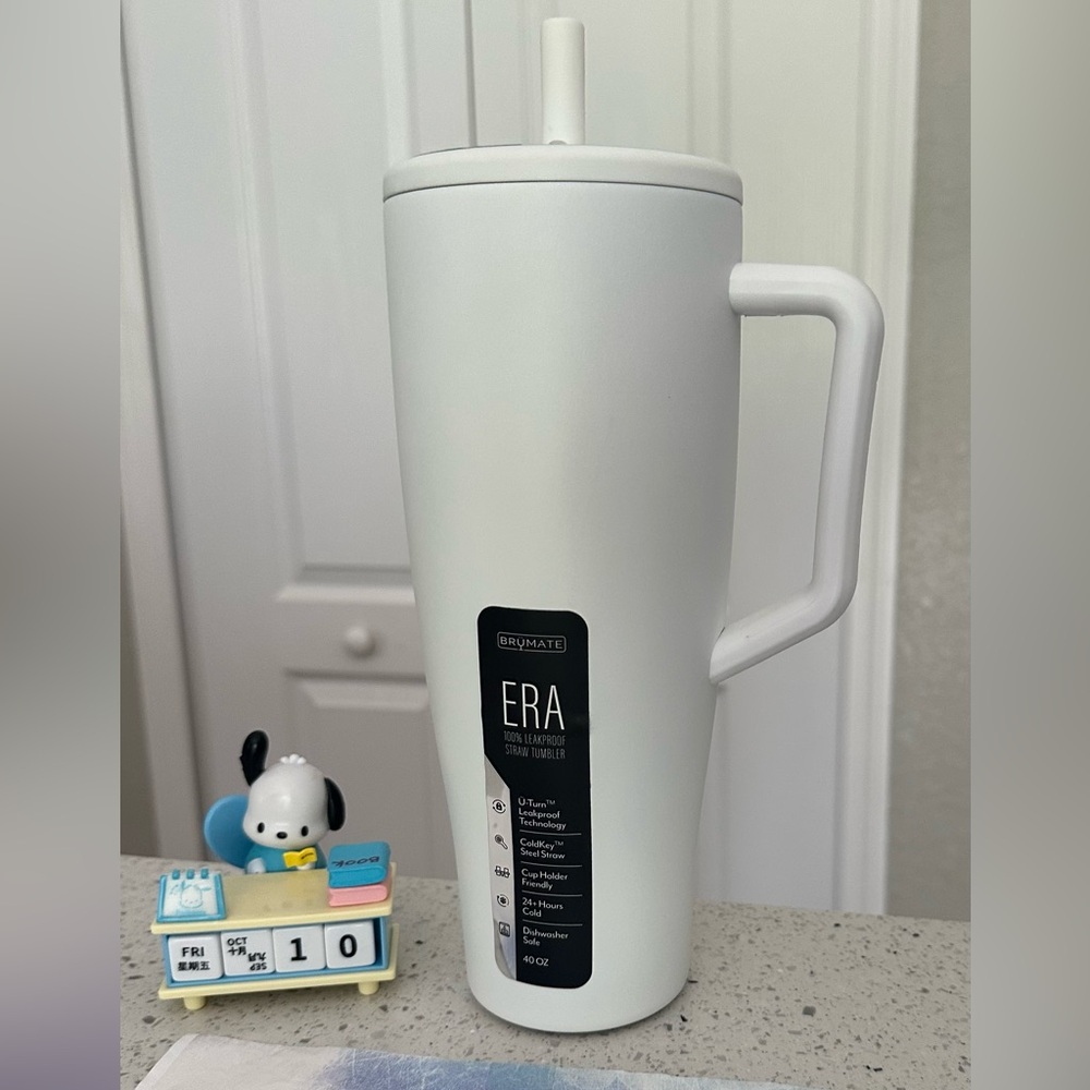 BruMate 40 oz Era in Matte White. New!